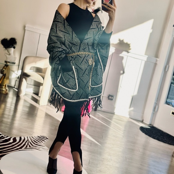 elegant Cardigan - Picture 3 of 6